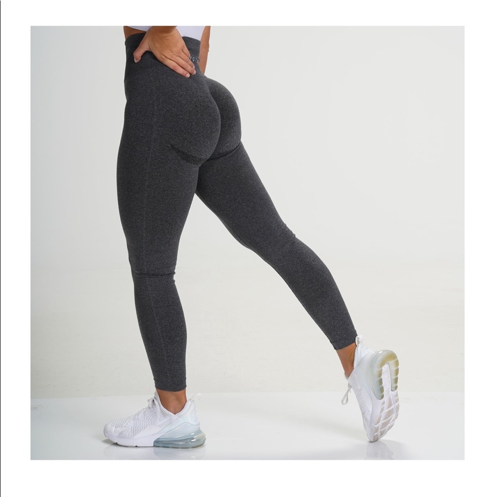 NVGTN Black Speckled Leggings